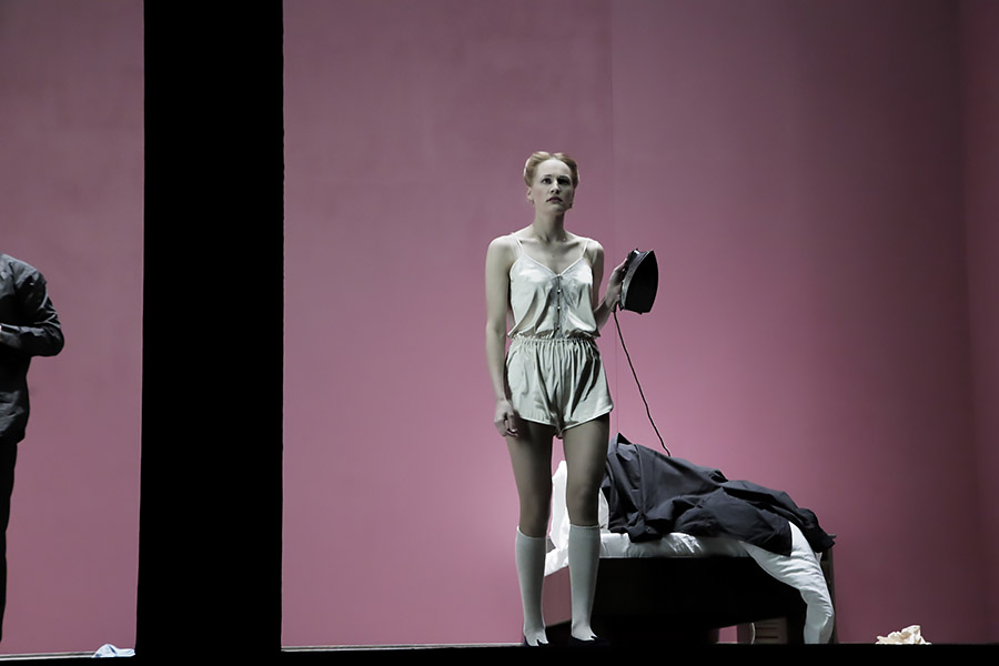 Anfusa Tihonova – Ilze Trukšāne // Foto – Krista Dzudzilo