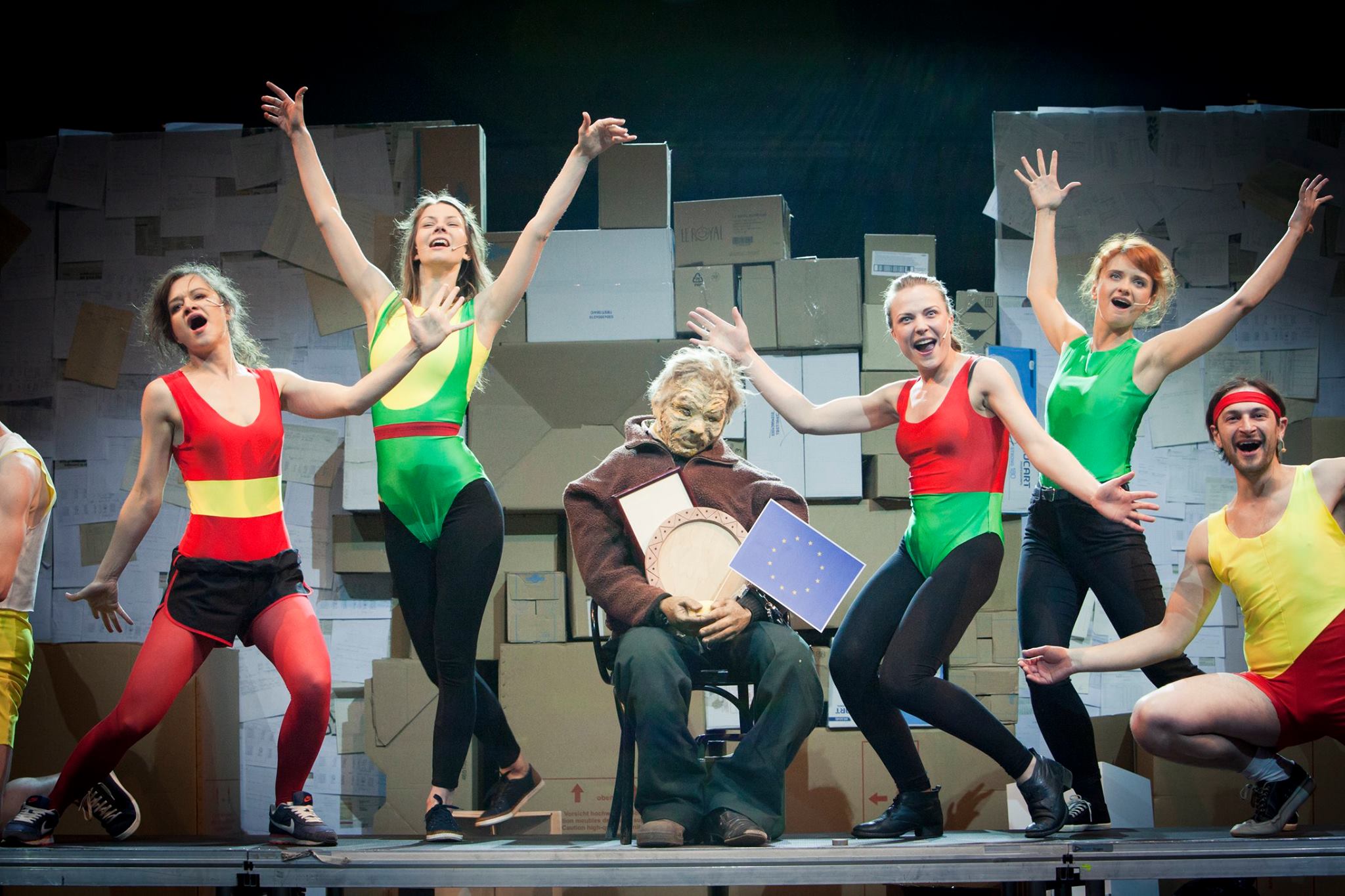 Skats no Kauņas Drāmas teātra zrādes 