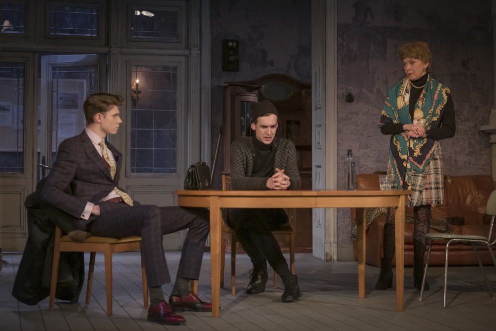 Skats no izrādes “Desmit iemeslu apciemot Kauci” // Foto – Mārtiņš Vilkārsis