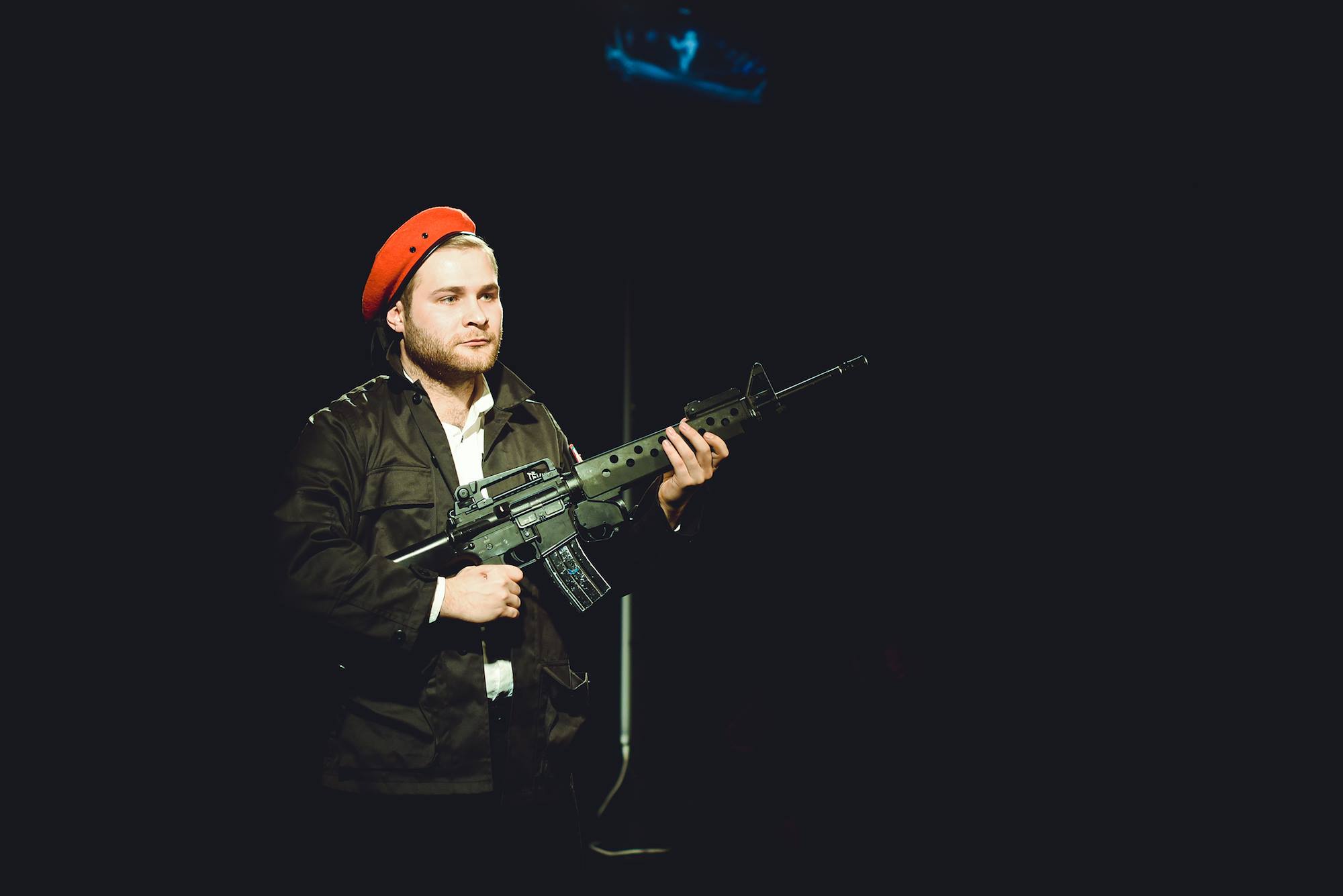 Jānis Kronis izrādē 