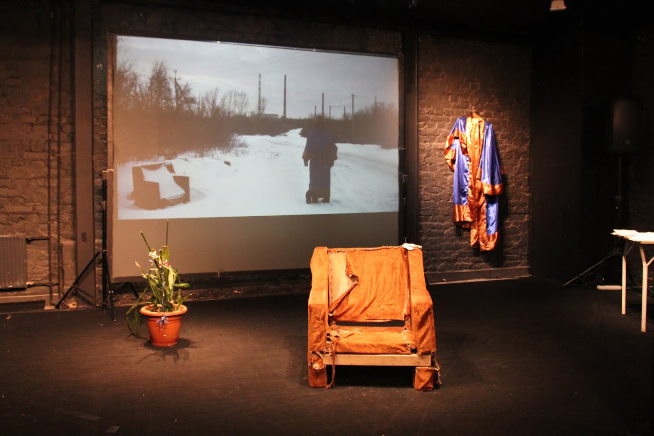 Izrāde un videoinstalācija par Maidana cilvēkiem 