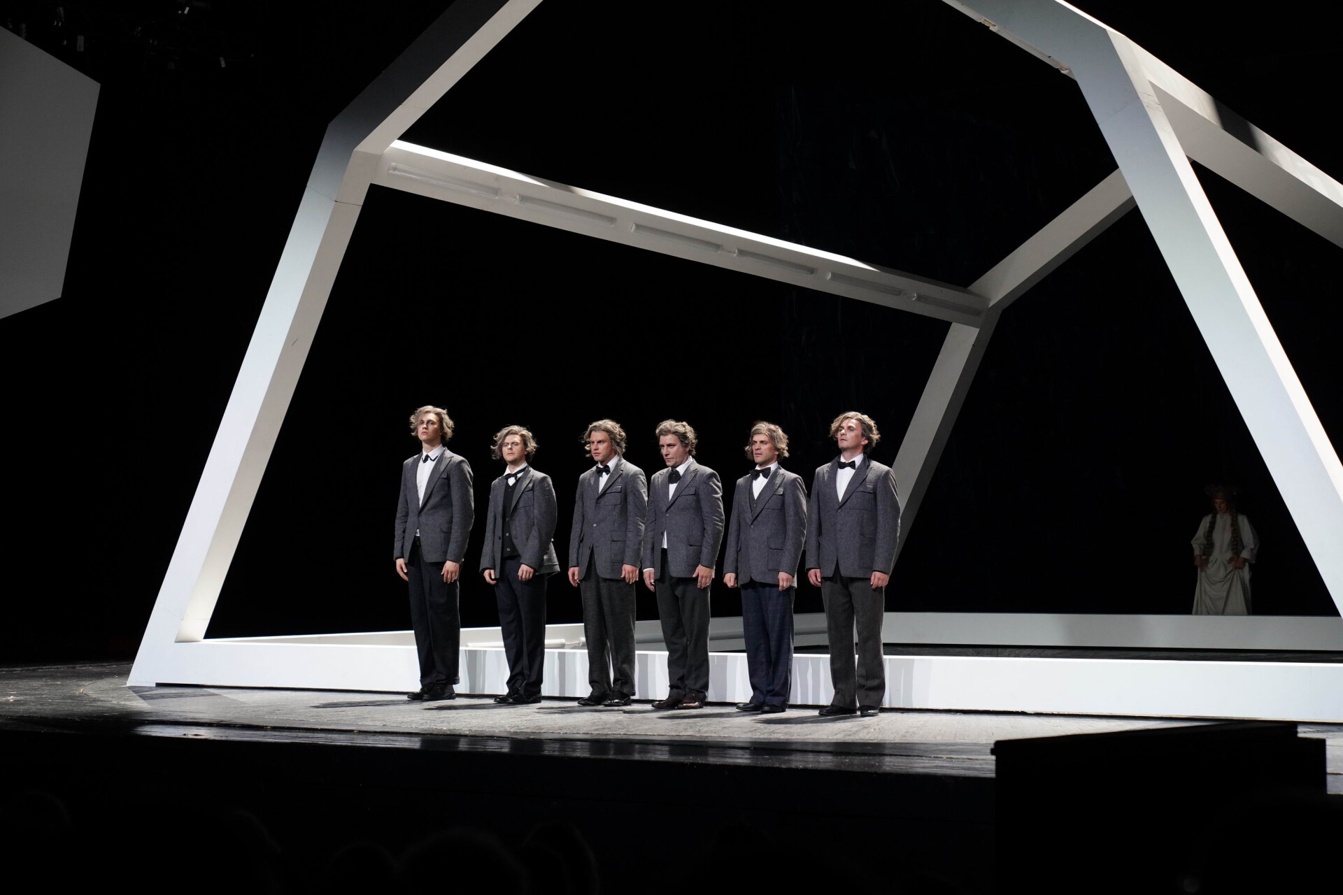 Skats no DT izrādes 