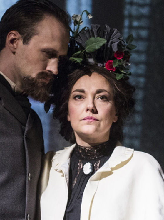 Baiba Broka – Aspazija izrādē 