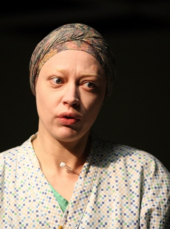 Daiga Kažociņa – Vivjena Bēringa izrādē 