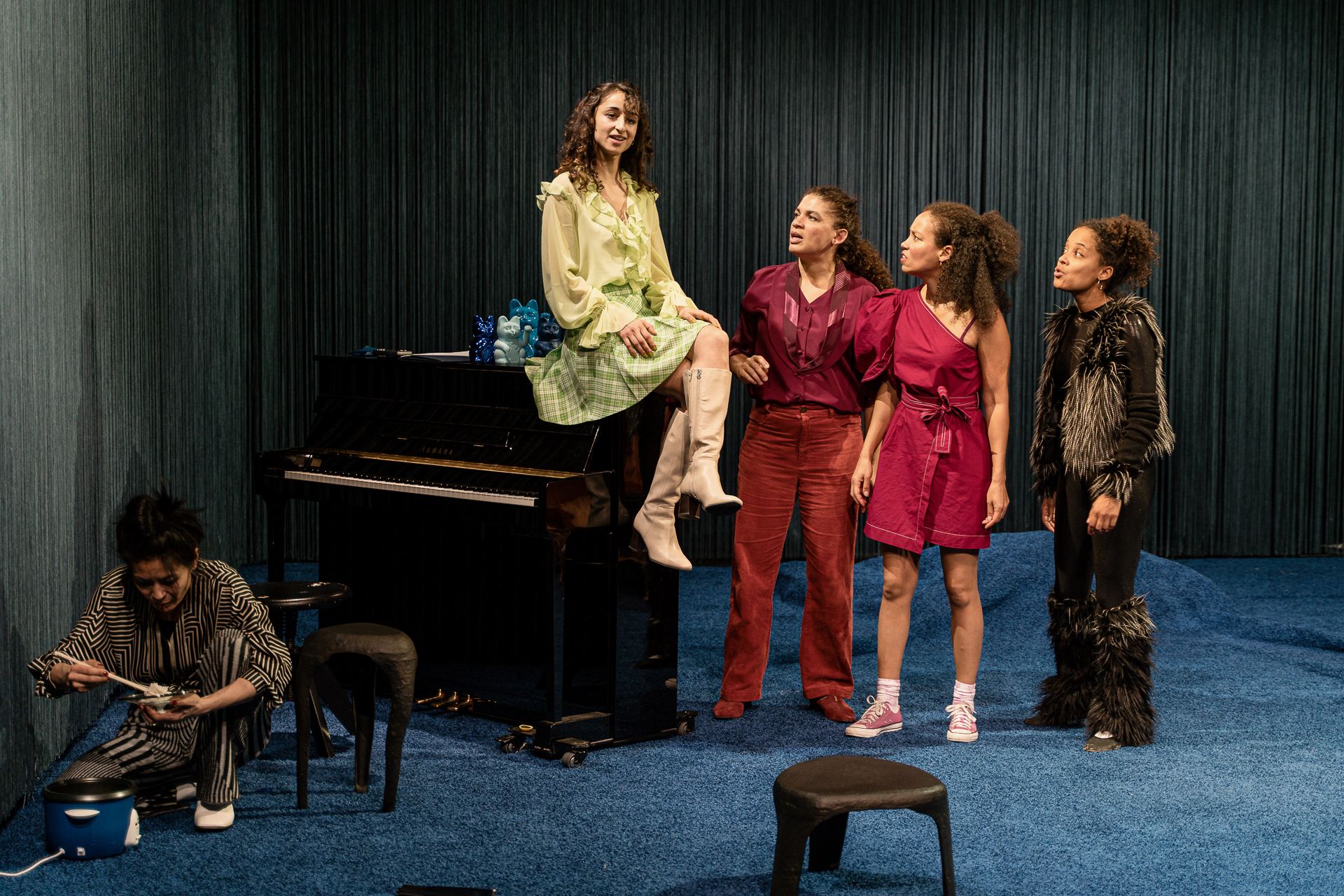 Skats no Volksbühne am Rosa-Luxemburg-Platz izrādes 