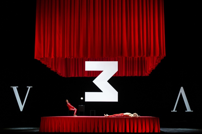 Skats no kustību izrādes 