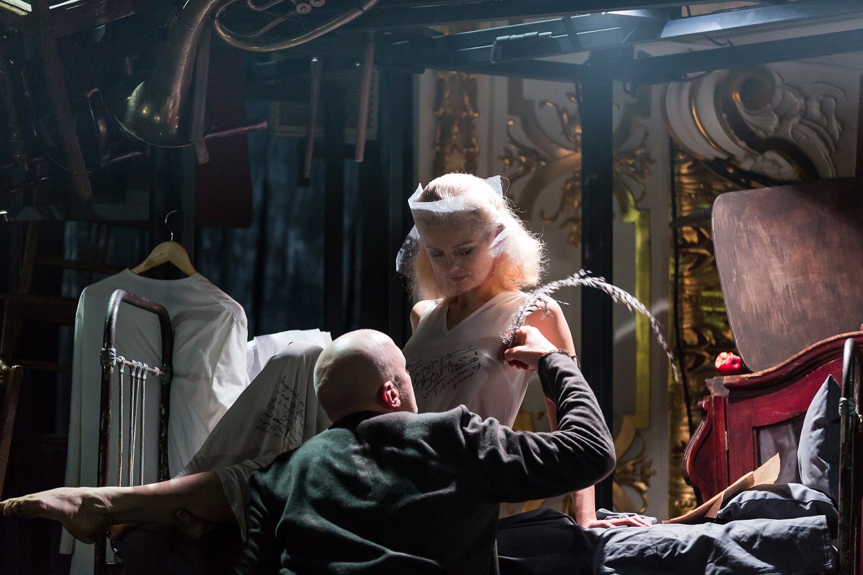 Fēlikss Kruls briedumā – Ivars Puga, Balta lapa – Dita Lūriņa // Foto – Gunārs Janaitis