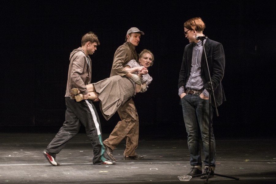 Skats no JRT izrādes 