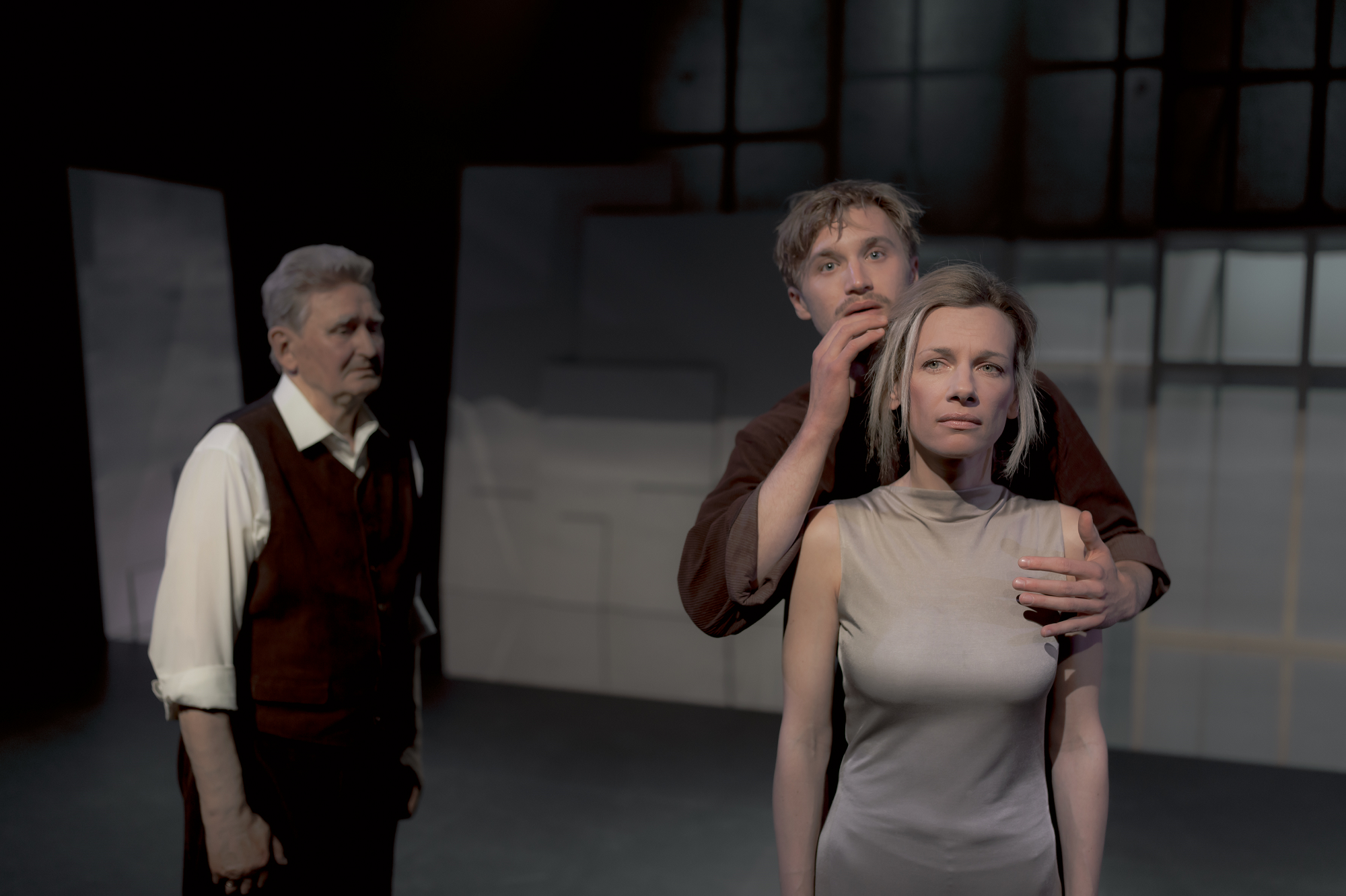 Ārnolds Rūbeks – Rihards Rudāks, Ārnolds Rūbeks – Sandis Runge, Irēne – Madara Zviedre  // Foto – Mārtiņš Vilkārsis