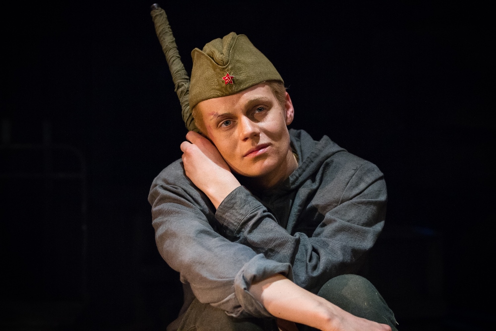 Aleksandrs – Elīna Dzelme // Foto – Kaspars Kviesis