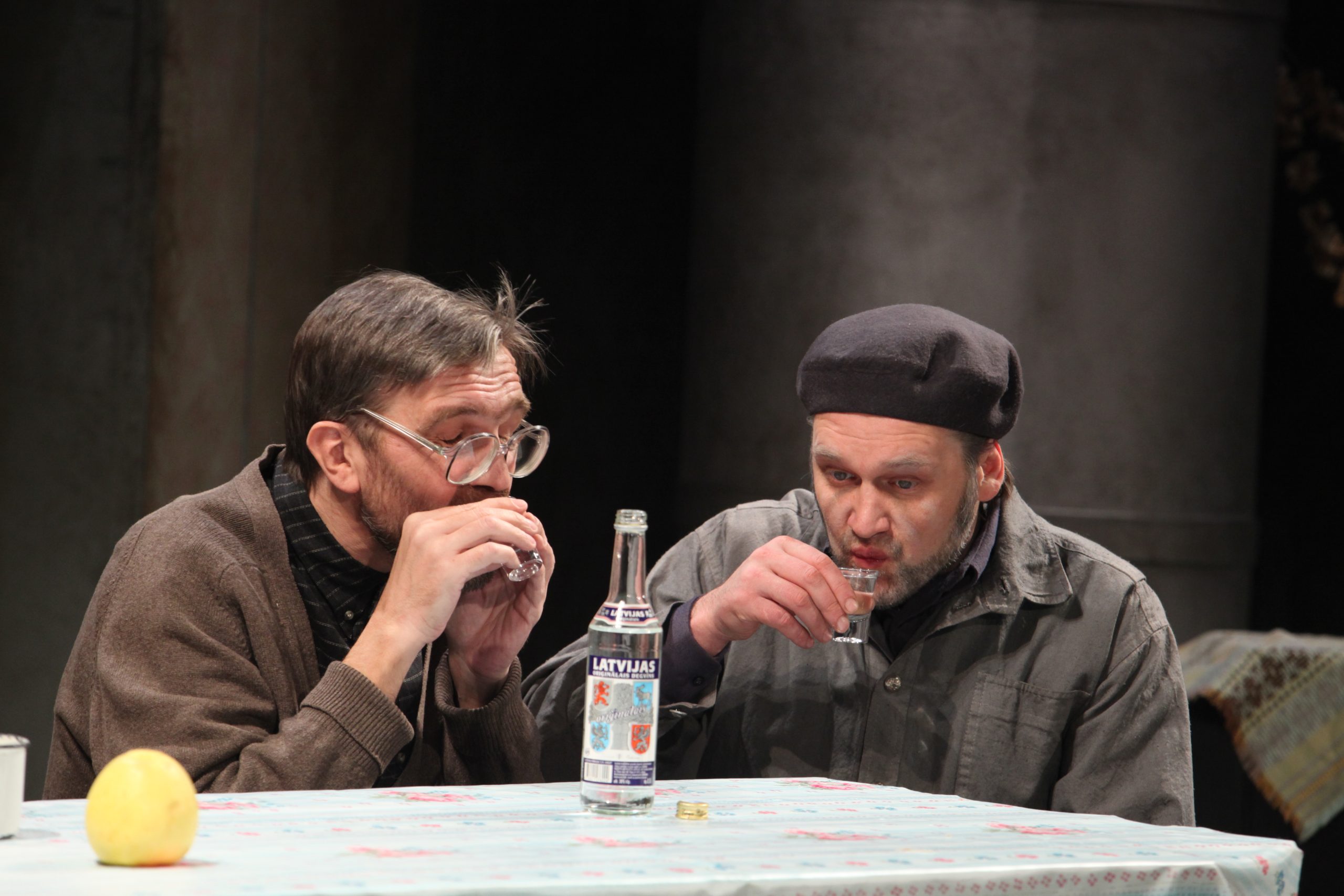 Skats no Liepājas teātra izrādes 