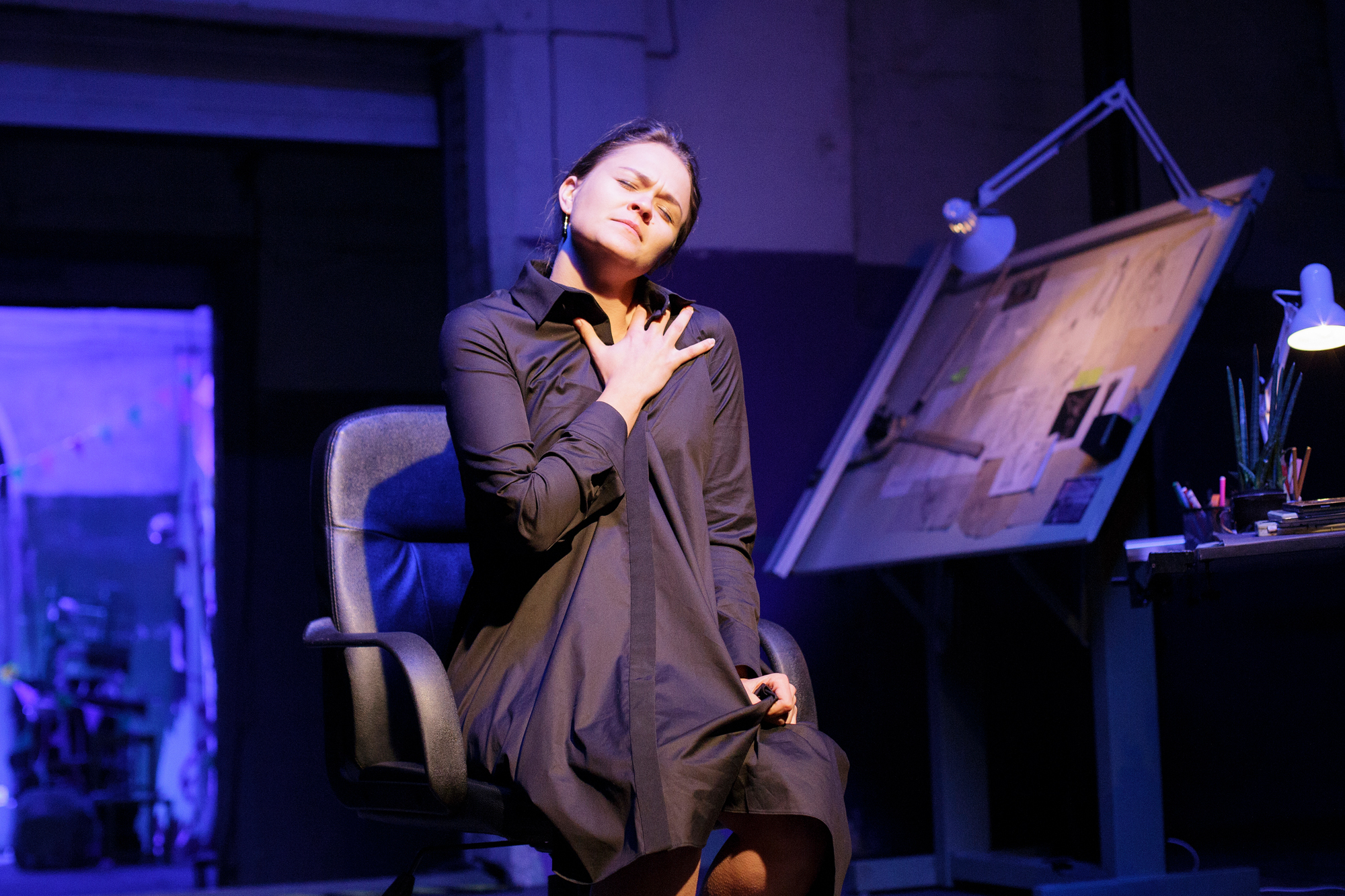 Ance Strazda izrādē 