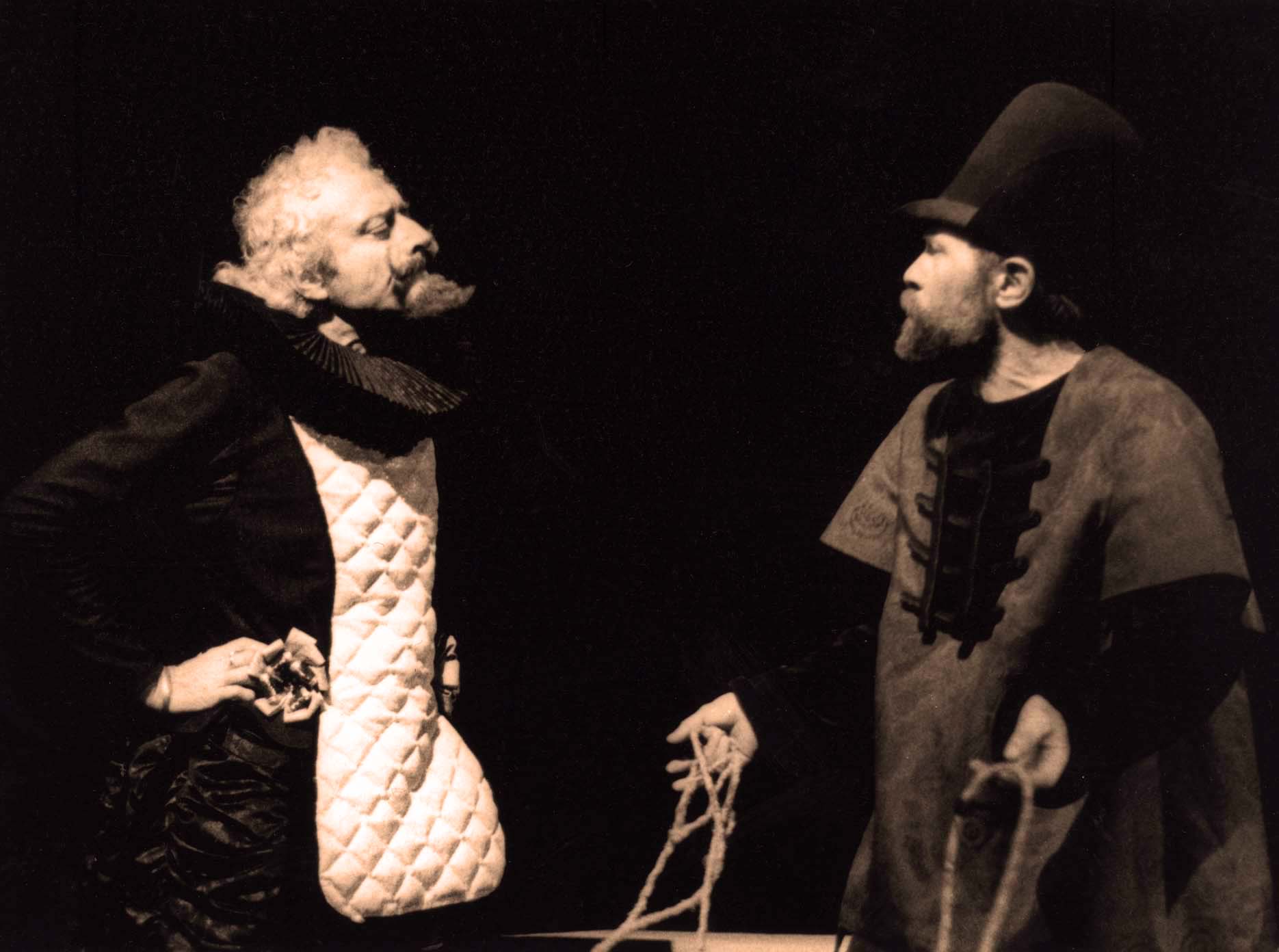 Hermanis Samsons izrādē 