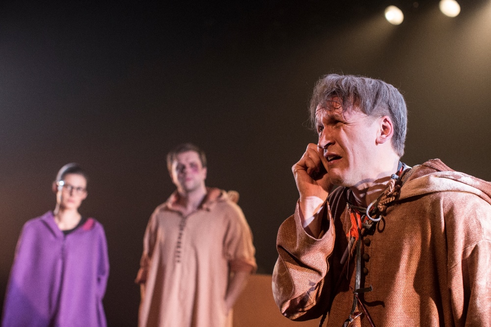 Žanna – Ieva Segliņa, Simons – Gints Andžāns, Hermils Lebels – Intars Rešetins // Foto – Jānis Deinats