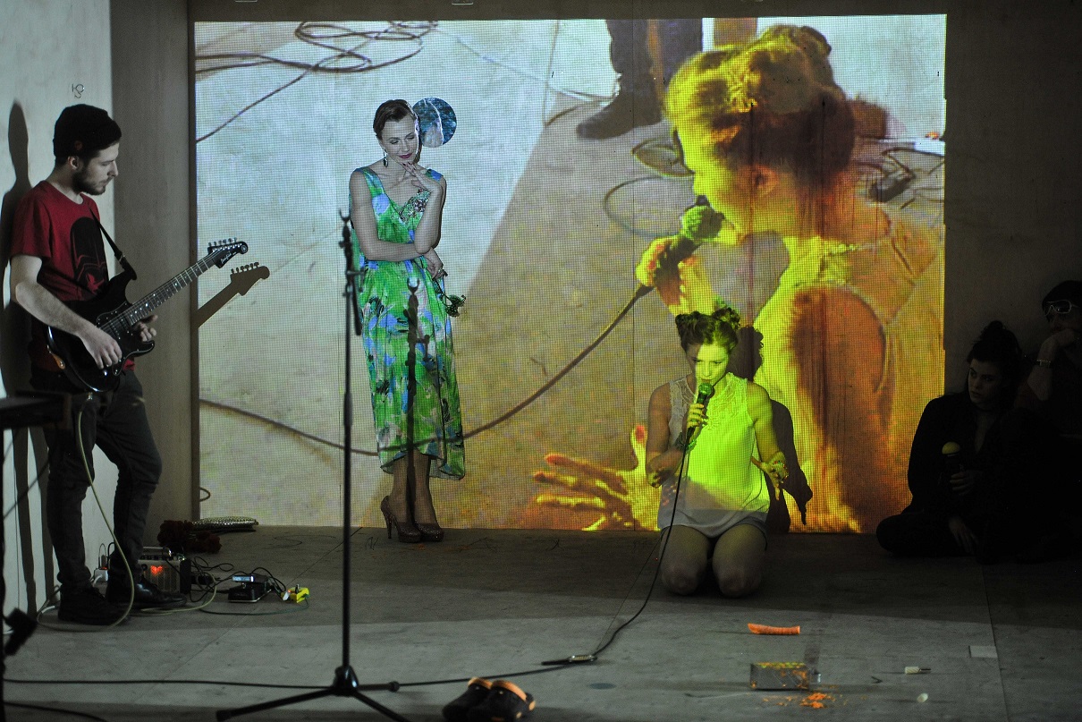 Jakovs – Mārtiņš Zariņš, Arkadina – Maija Doveika, Ņina – Agnese Cīrule // Foto – Kristaps Kalns