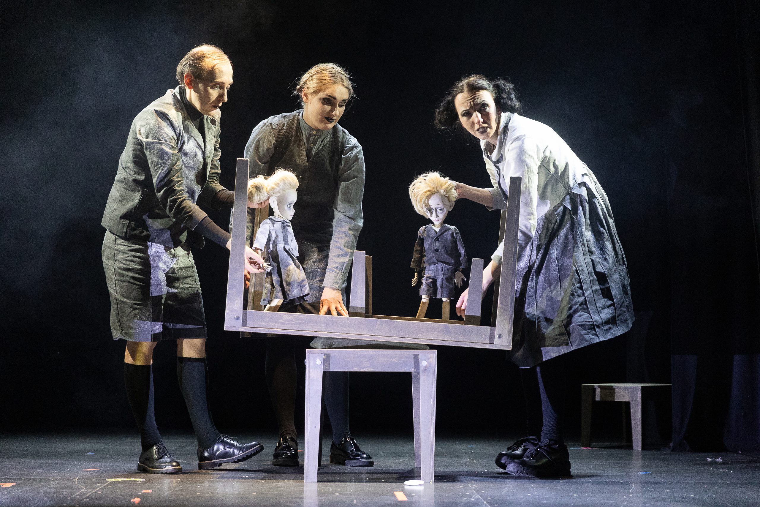 Aleksandrs Jonovs, Inga Dzintare un Madara Enkuzena izrādē 