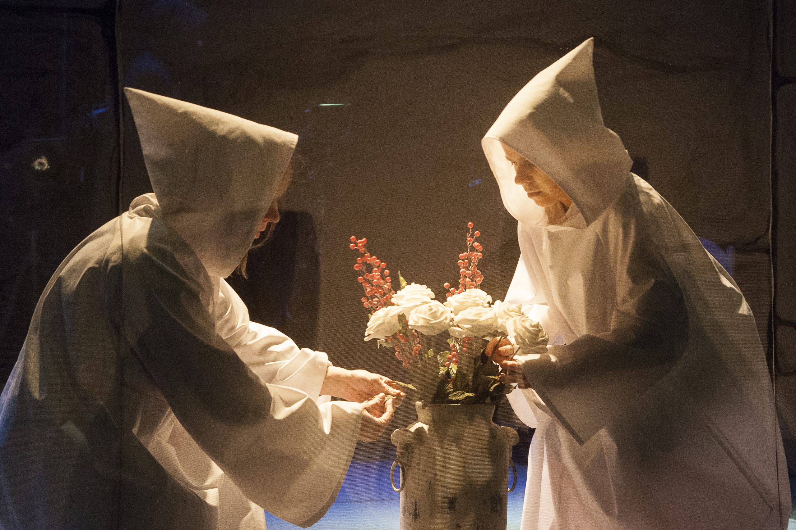 Skats no izrādes „Kentervilas spoks” // Foto – V. Straume