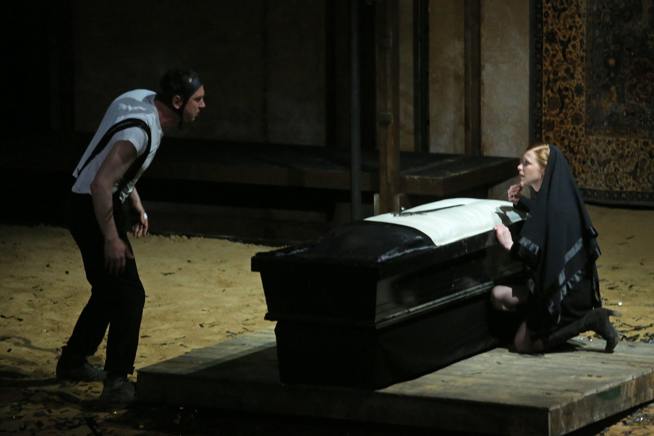 Skats no Tomasa Ostermeiera izrādes 