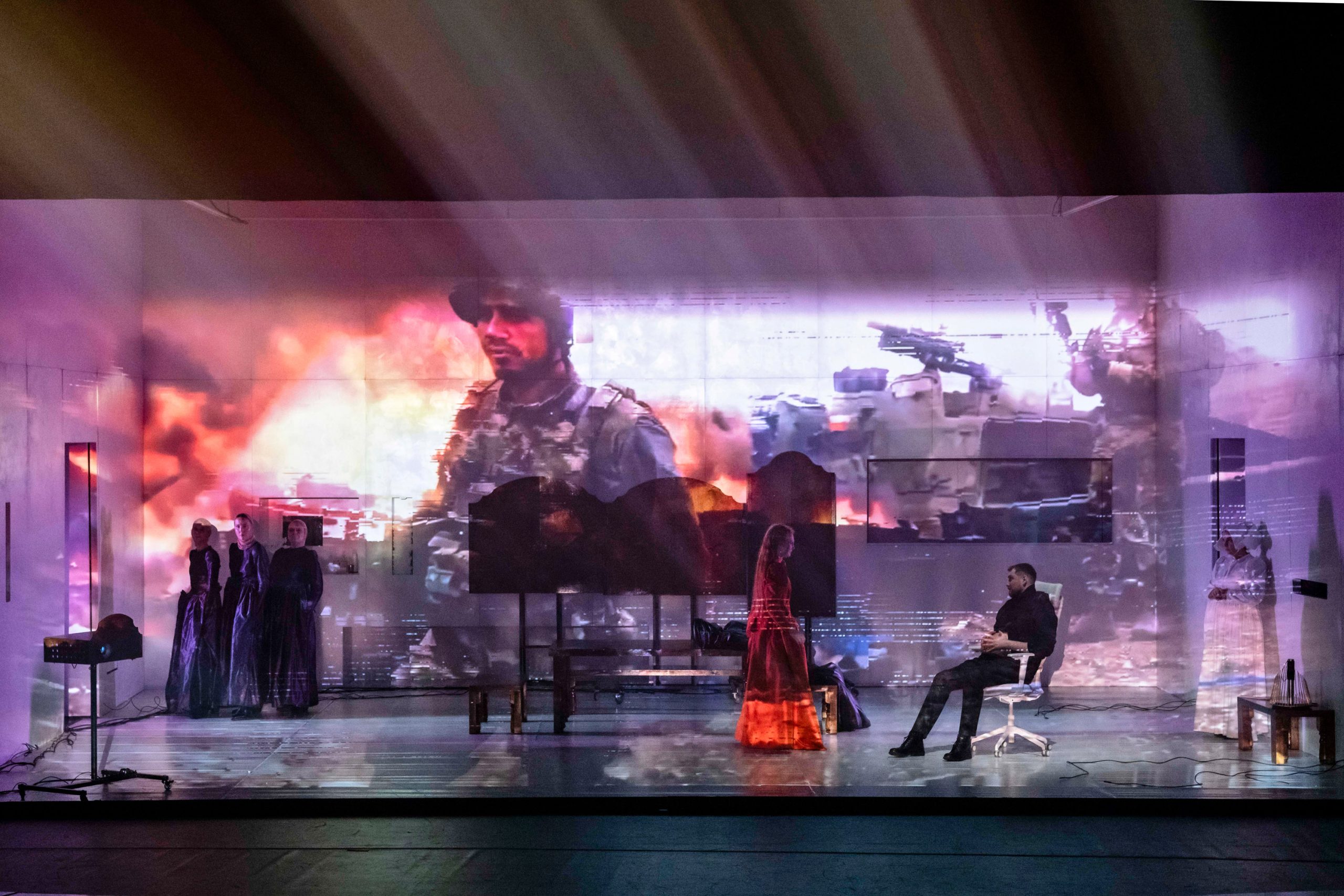 Skats no Čehova teātra izrādes