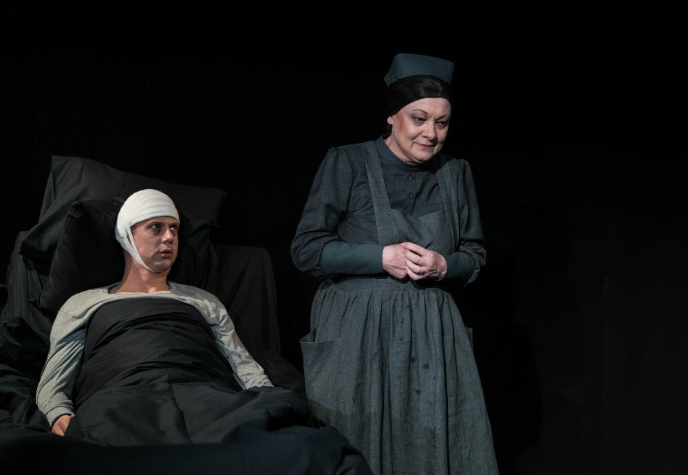 Skats no DT izrādes 