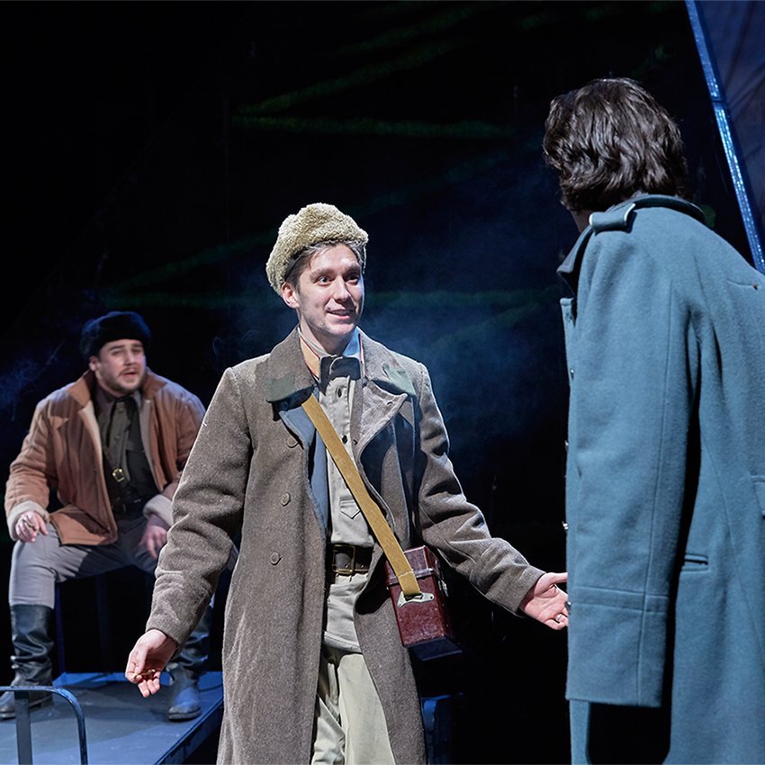 Ņikita Voroņins izrādē 