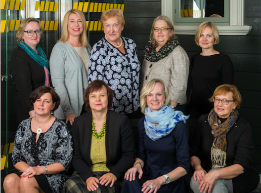 1995. gada teātra kritikas bakalaura kursa kopbilde 2016. gadā // Foto - Matīss Markovskis, no Evitas Sniedzes personīgā arhīva