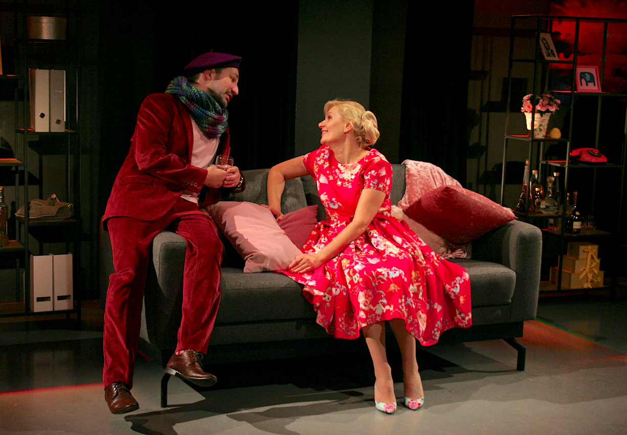 Skats no Ogres teātra izrādes: Pjērs Barijē, Žans Pjērs Gredī 