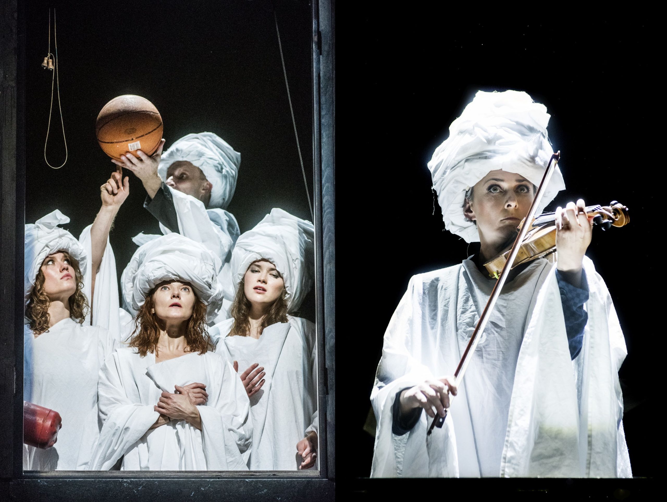 Skats no izrādes “Durvis