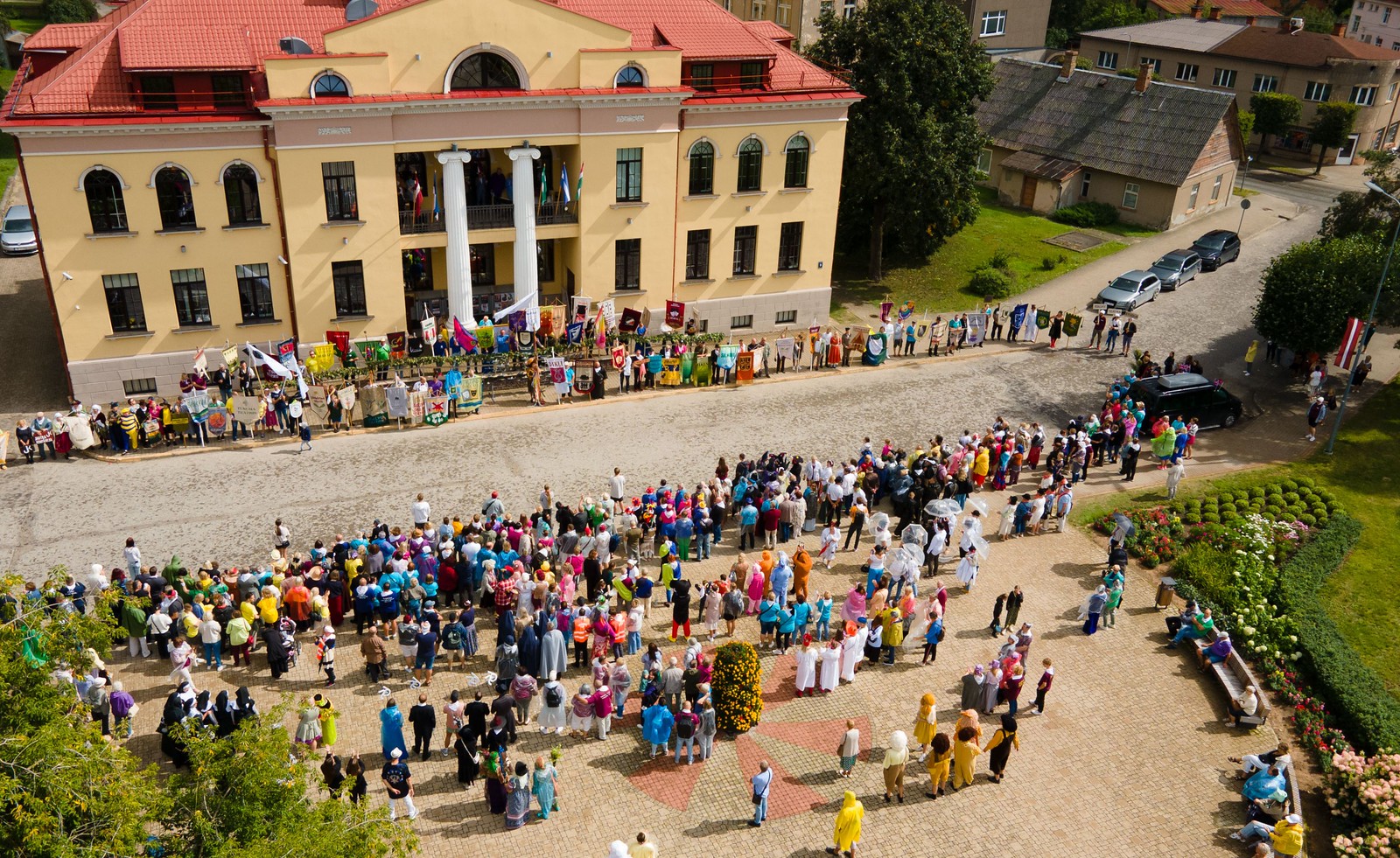 Skats no XV Latvijas amatierteātru svētkiem Valkā 2024. gada augustā // Foto no LNKC arhīva