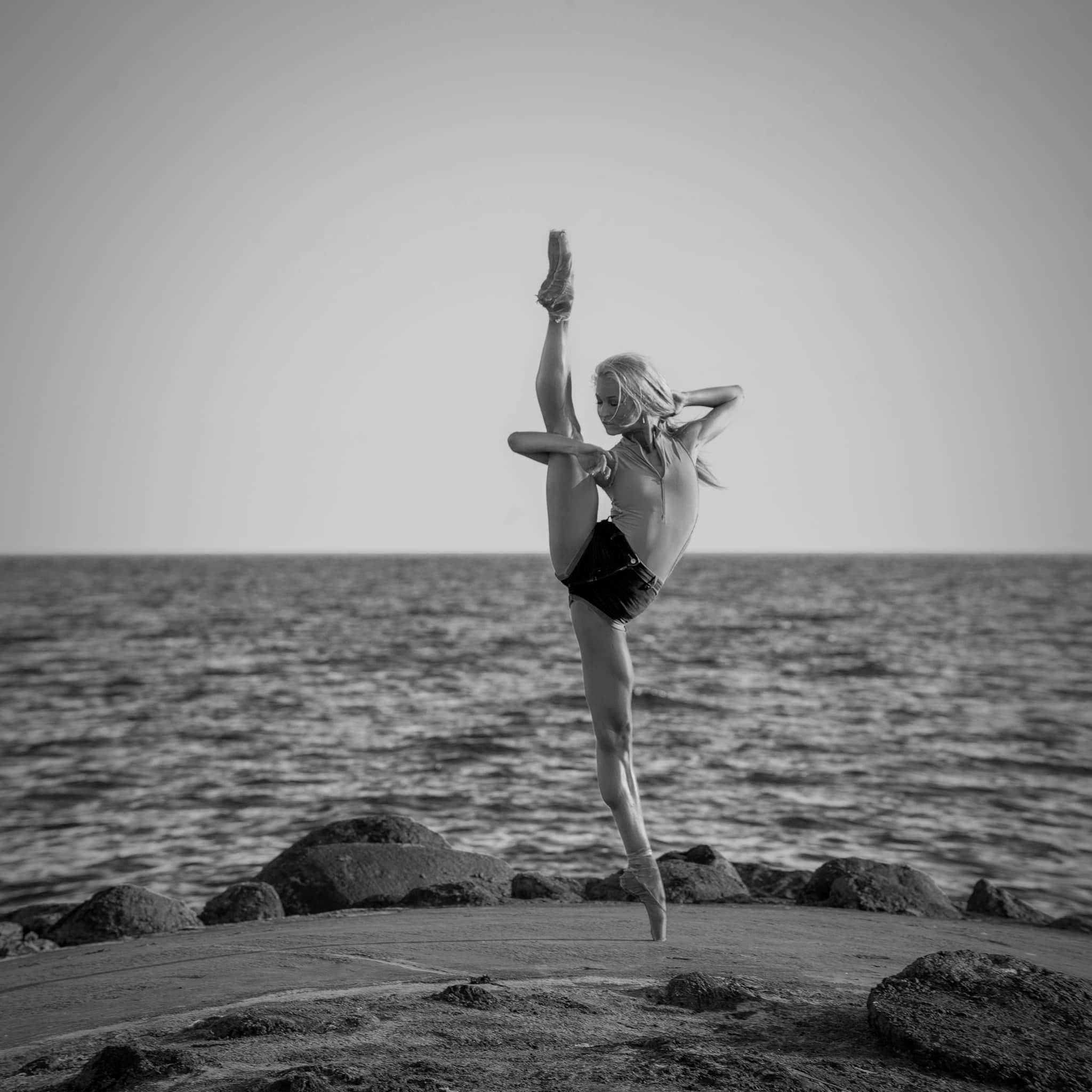 Baletdejotāja Annija Kopštāle // Foto - Arkady Gluhih