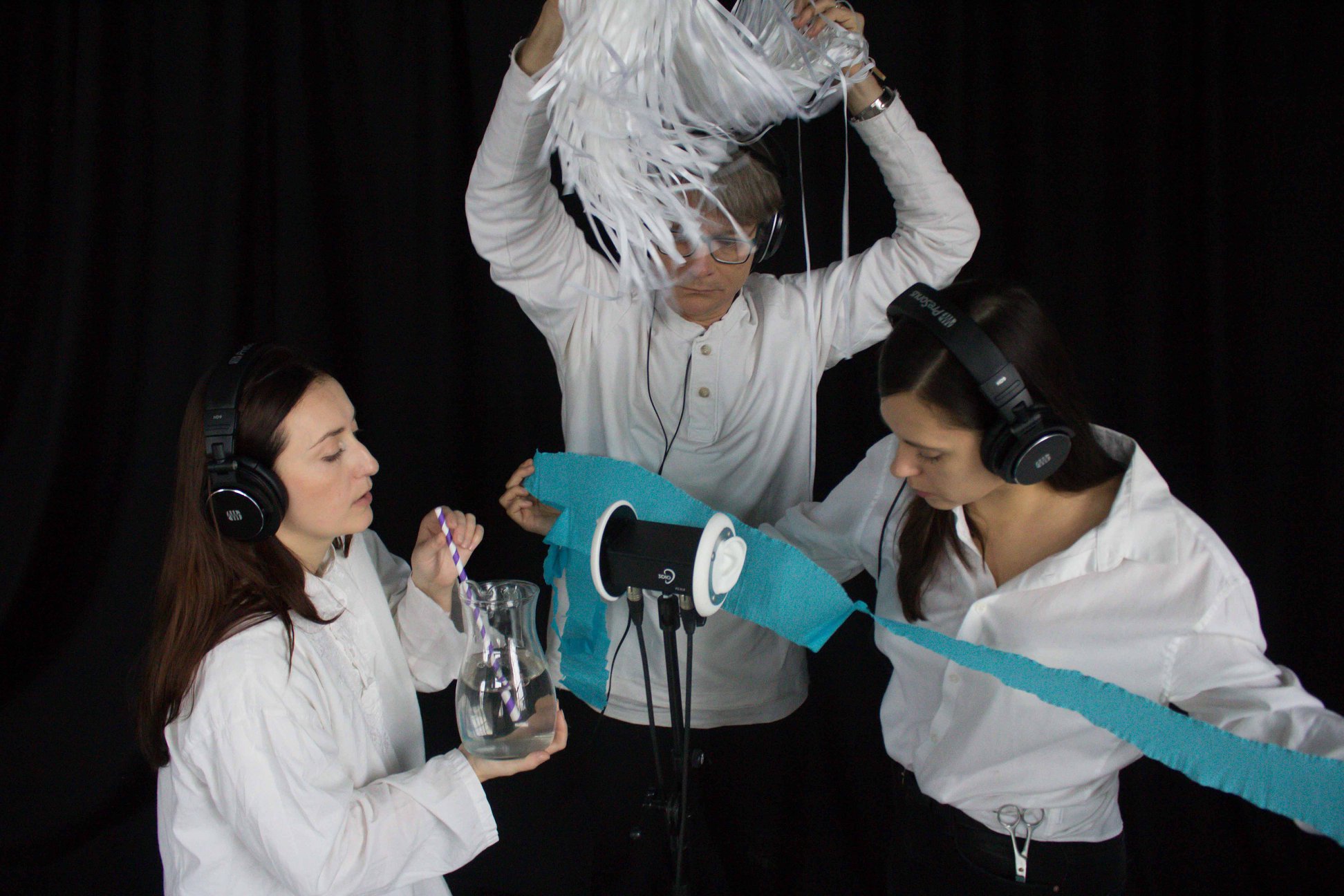 Skats no ĢIT audio sajūtu izrādes 