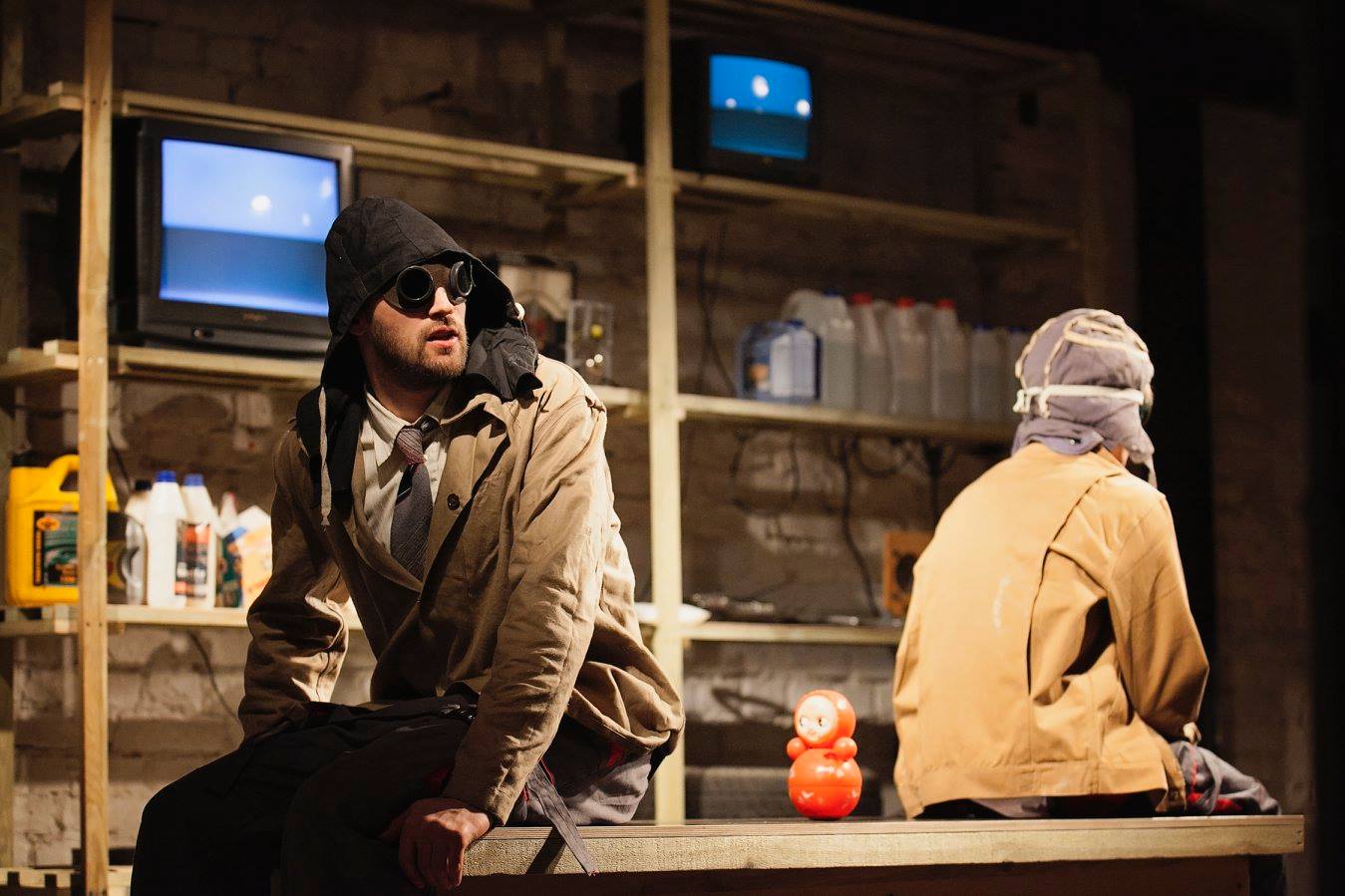 Ivars Krasts un Edgars Kaufelds izrādē 