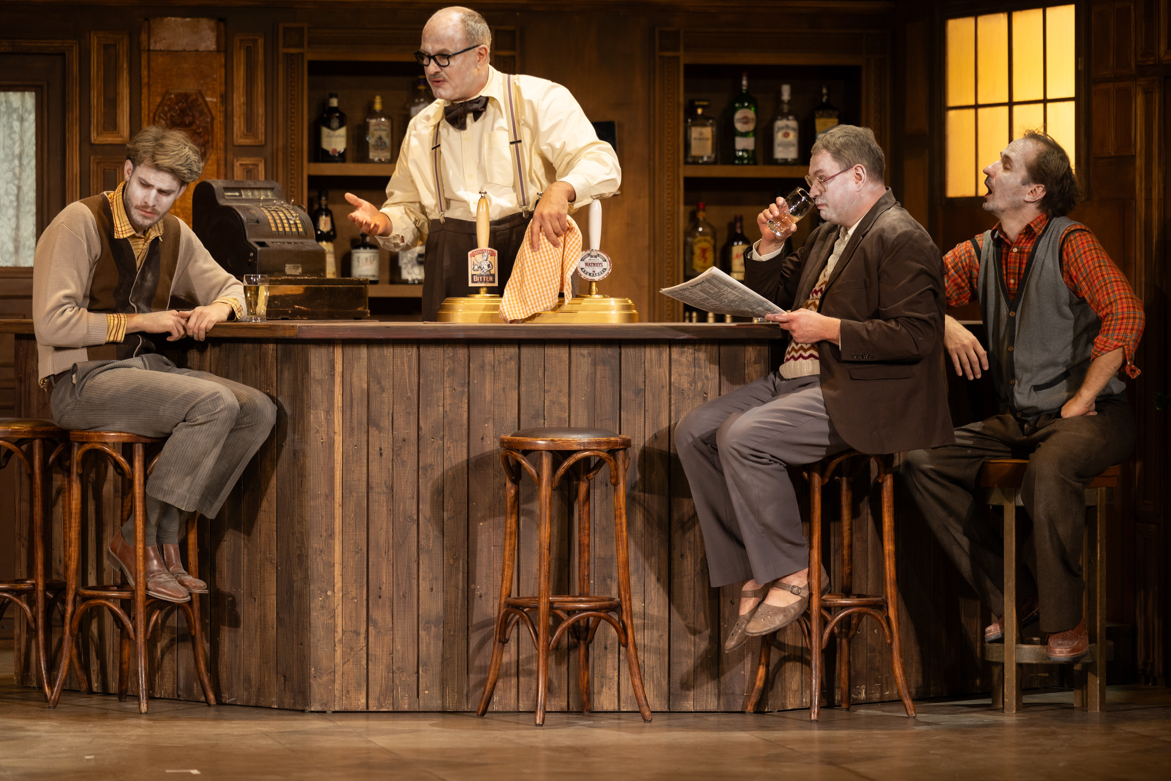 Skats no izrādes “Lai Dievs stāv tev klāt, tu, nabaga cietēj!” // Foto – Jānis Deinats