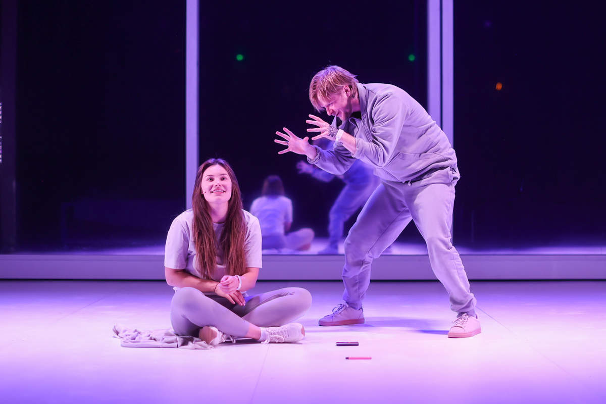 Kate Berga – Marta Lovisa Jančevska, Tristans Frejs – Toms Veličko // Foto – Jānis Deinats