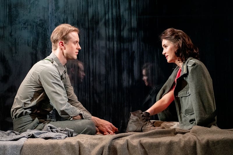 Kārlis Reijers - Otto, Madara Bore - Elodija izrādē 