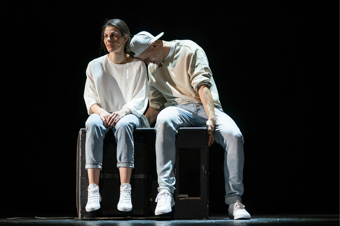 Skats no DT izrādes