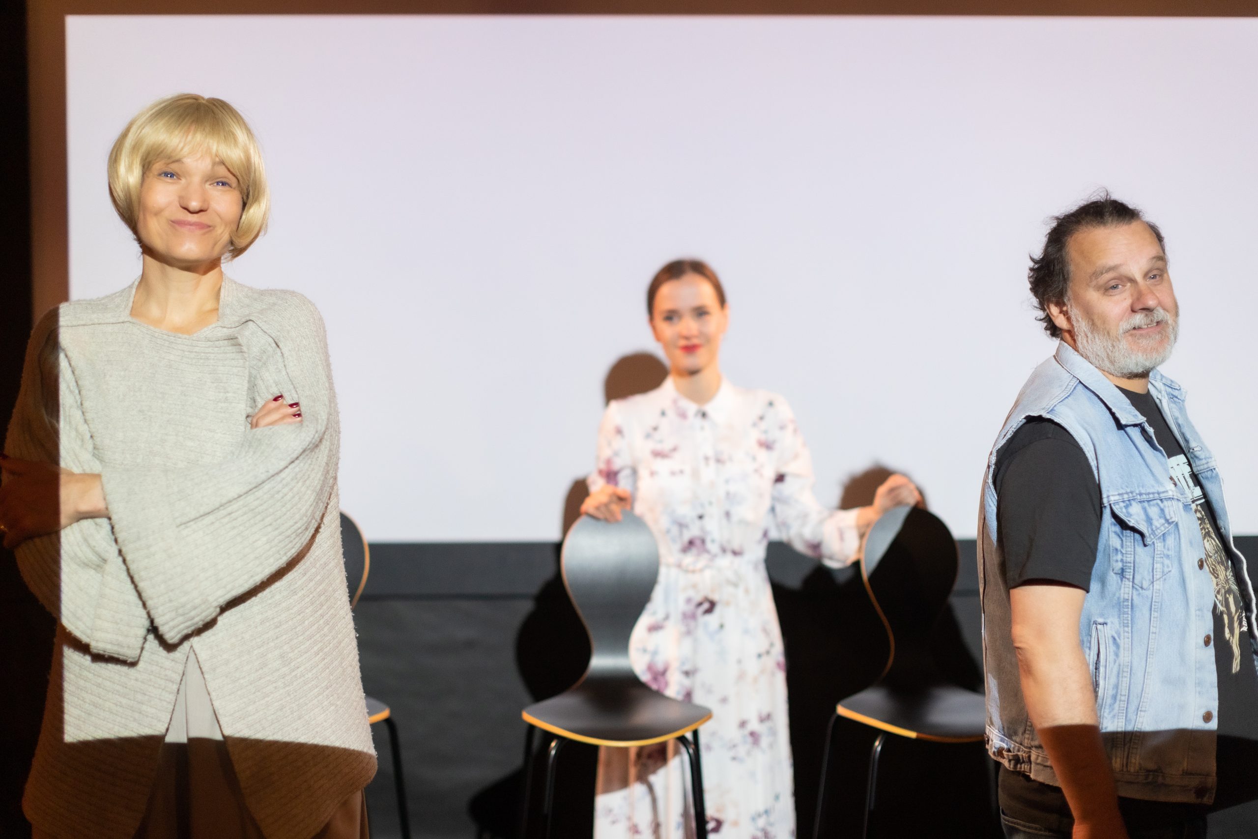 Liene – Anna Putniņa, Ieva – Sandija Dovgāne, Guntis – Marģers Eglinskis // Foto – Jānis Deinats