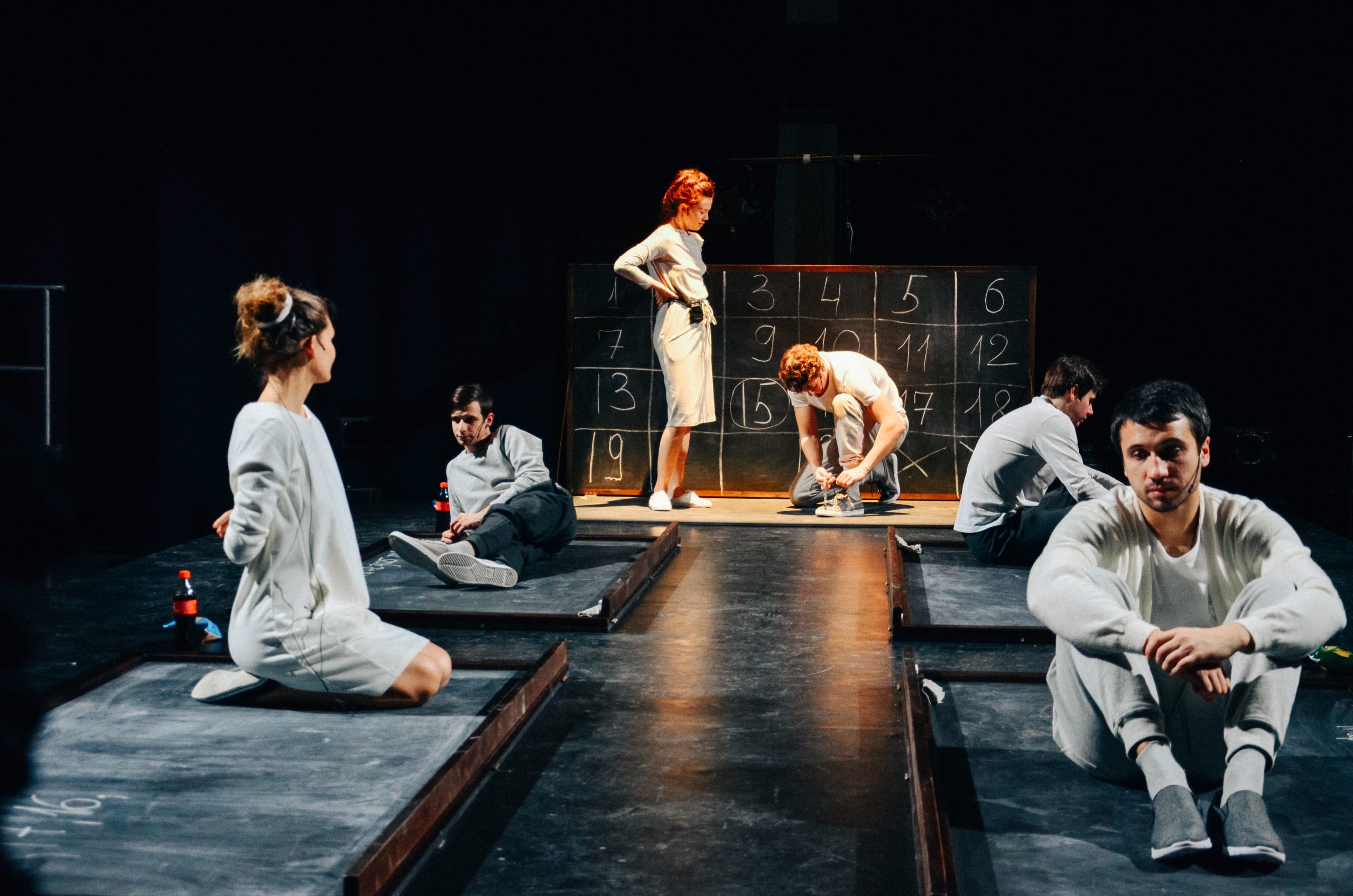 Pāvels Prjažko “Lauks”, rež. Dmitrijs Volkostrelovs, teātris “POST”, Sankt-Pēterburga // Publicitātes foto