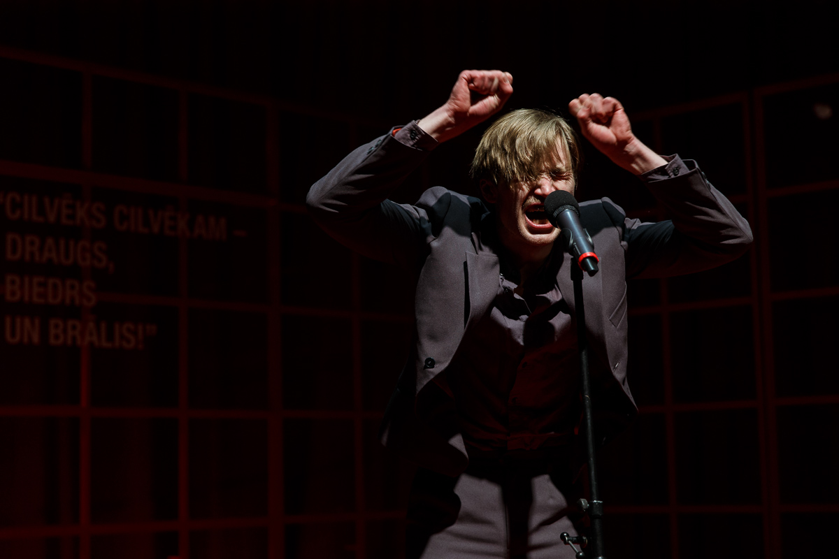 Skats no VDT izrādes