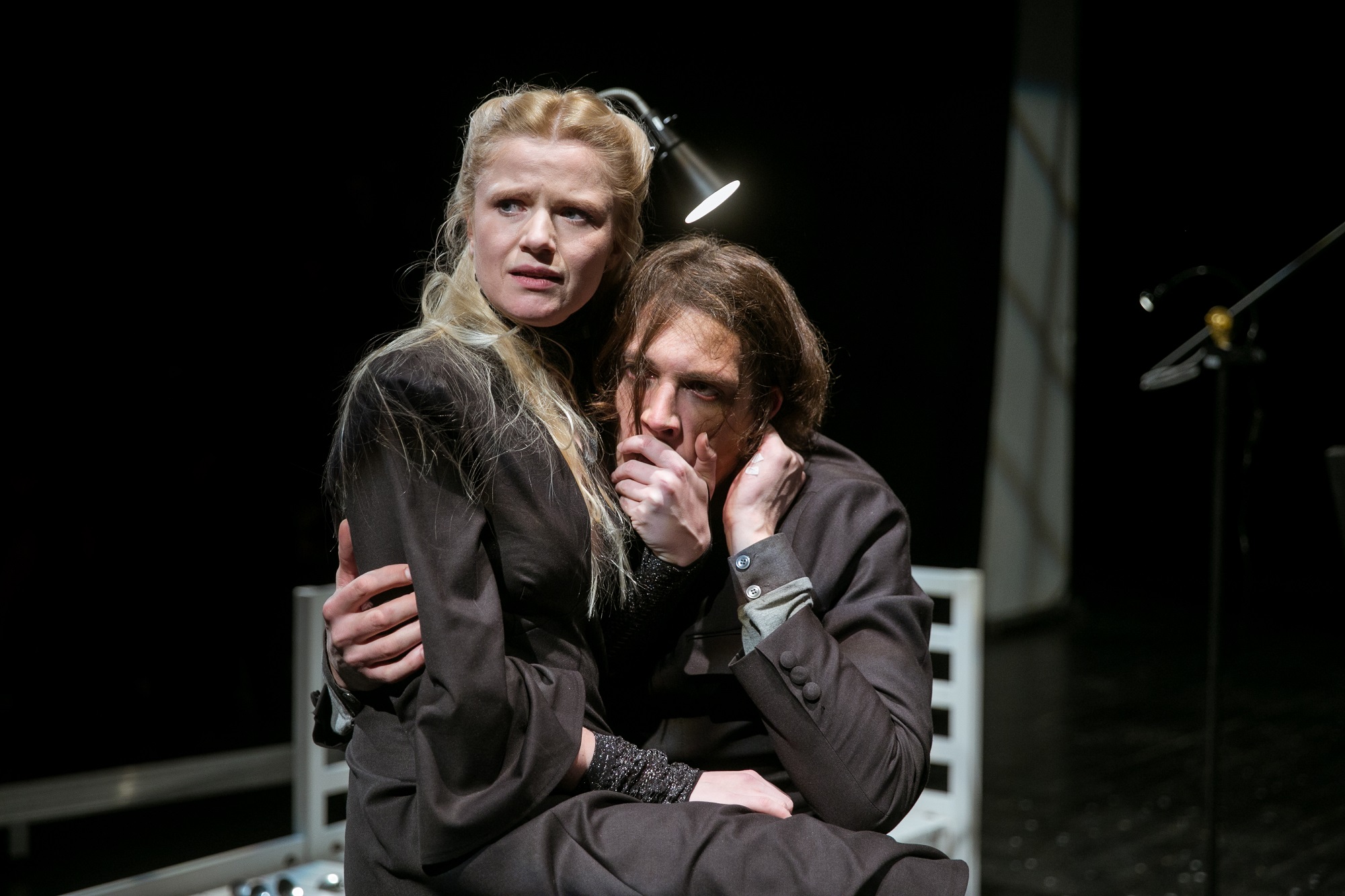 Inga Apine un Eduards Johansons izrādē