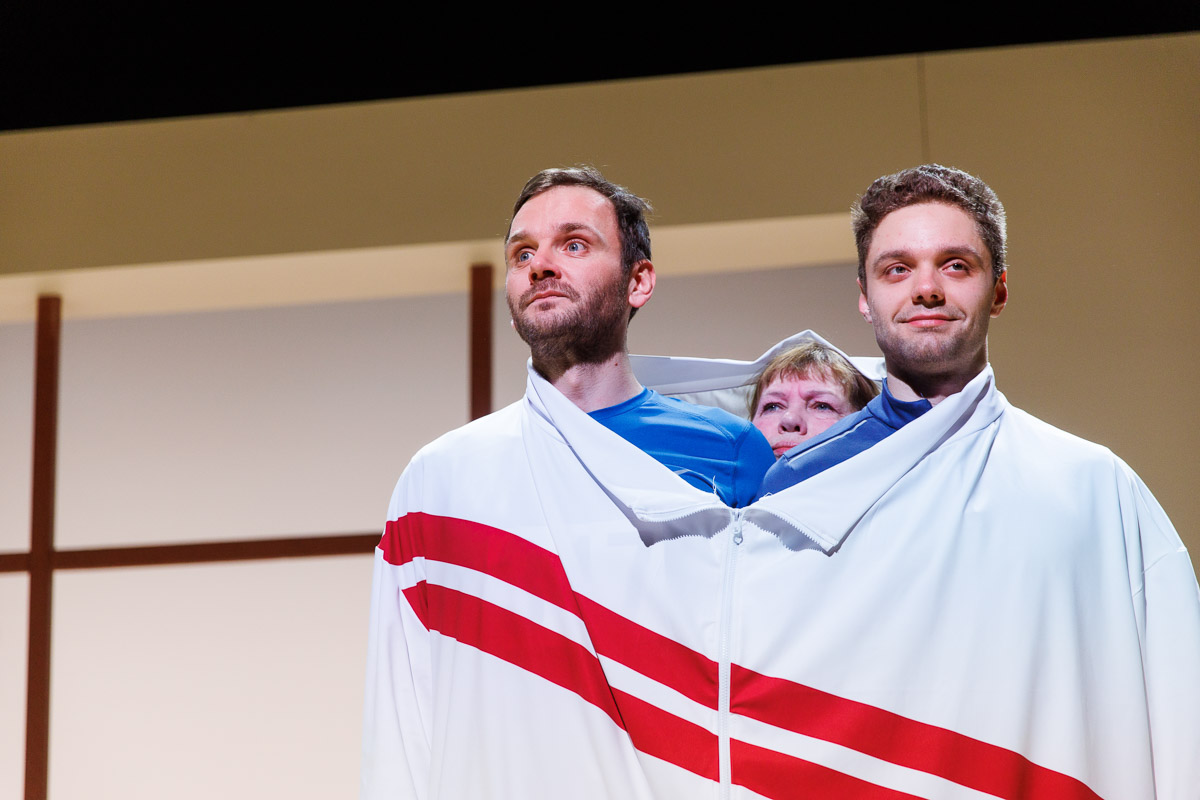 Ingus Kniploks, Inese Ramute un Kārlis Dzintars Zahovskis izrādē 