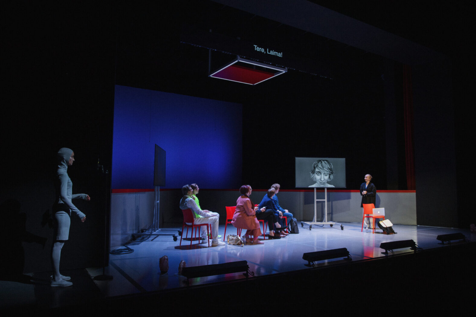 Skats no Valmieras teātra izrādes 