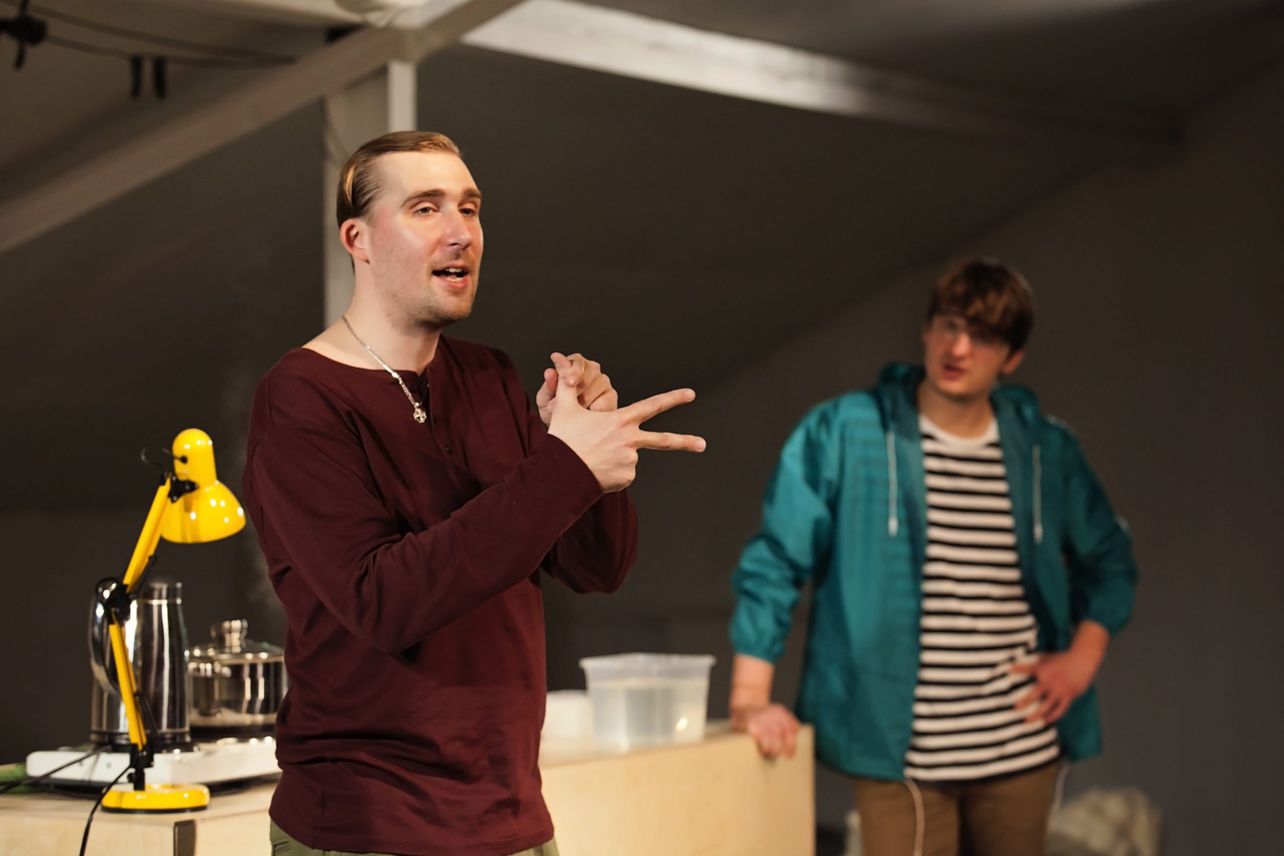 Andrejs Možeiko un Artūrs Putniņš DDT izrādē