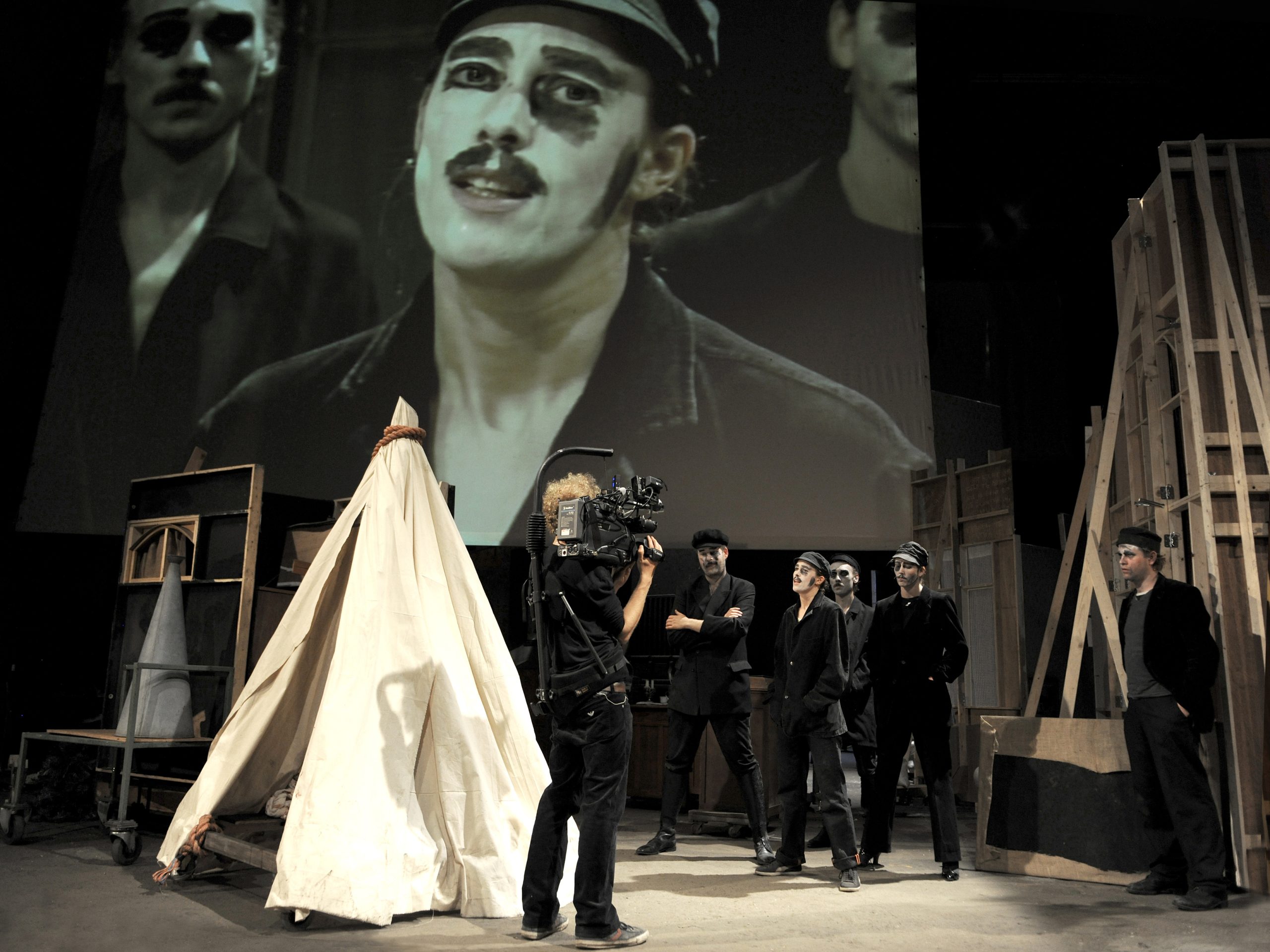 Skats no Nīderlandes teātra 