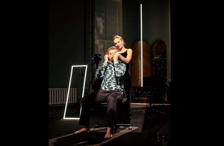 Skats no kameroperas 