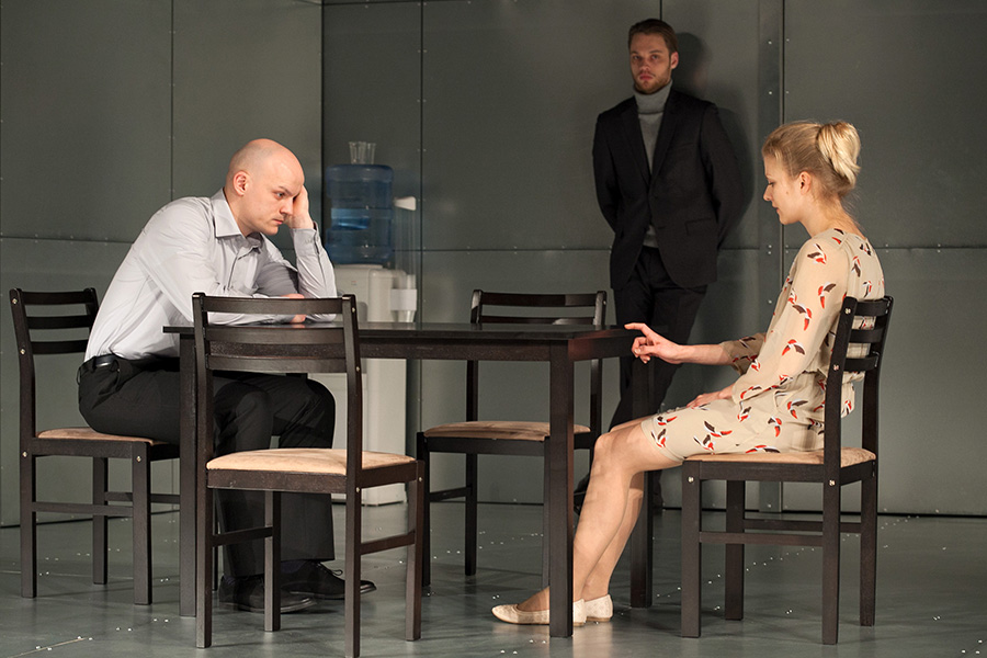 Skats no Liepājas teātra izrādes