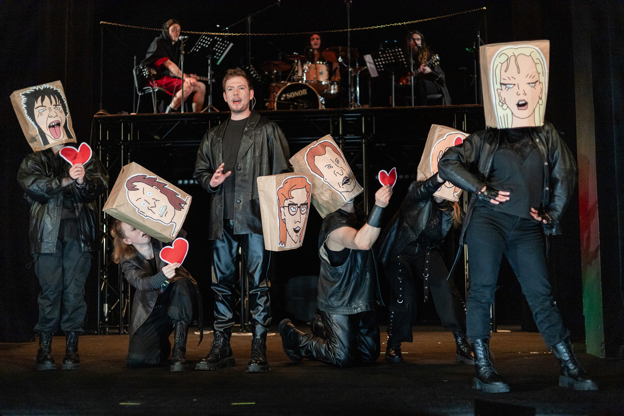 Skats no LLT izrādes 