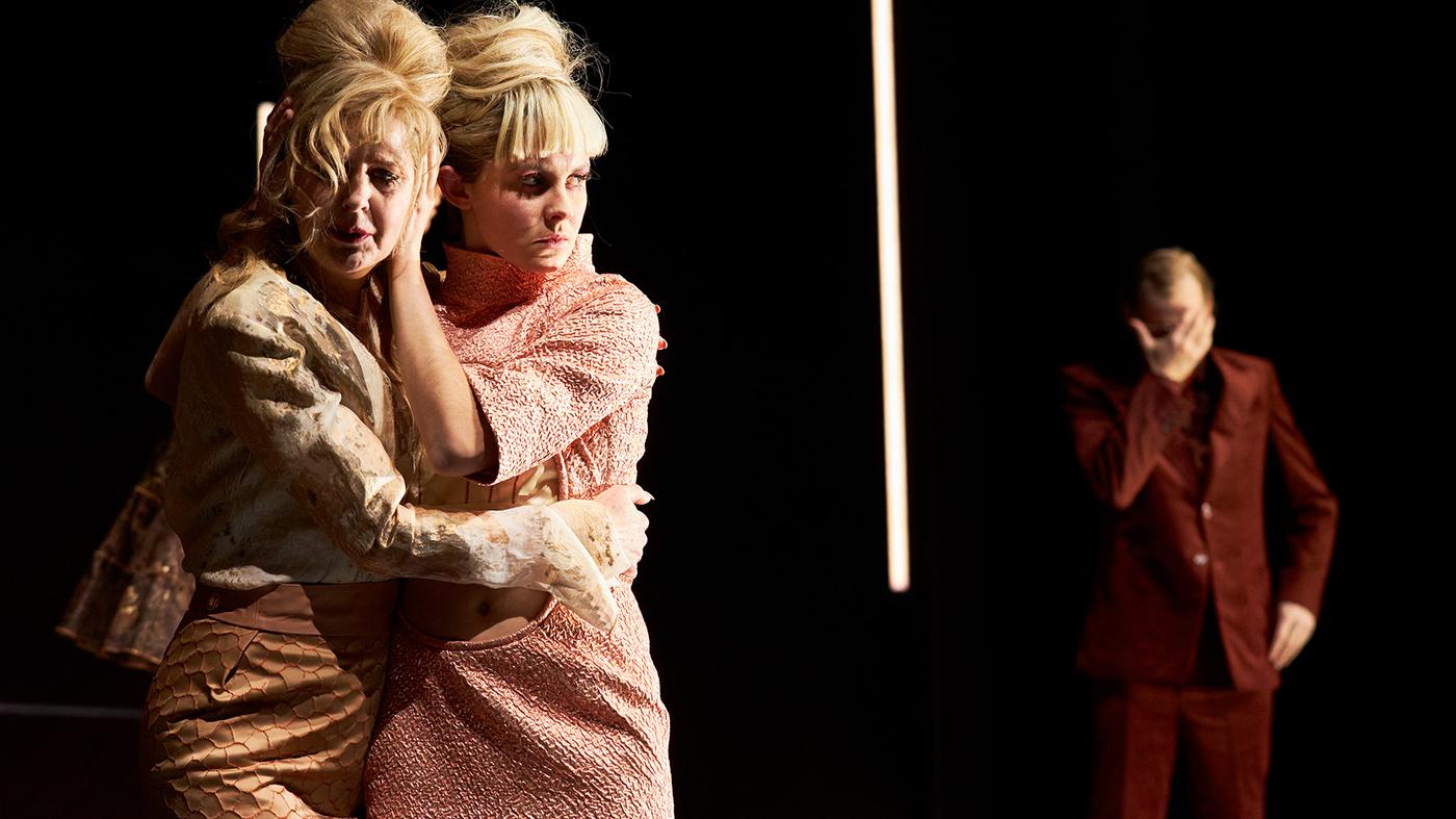 Skats no Berlīnes Vācu teātra izrādes 