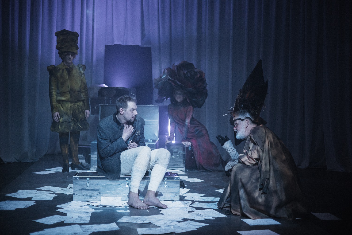 Mazais princis – Artis Jančevskis, Antuāns Sent-Ekziperī – Rihards Jakovels, Roze – Ieva Puķe, Lapsa – Tālivalvis Lasmanis // Foto – Matīss Markovskis