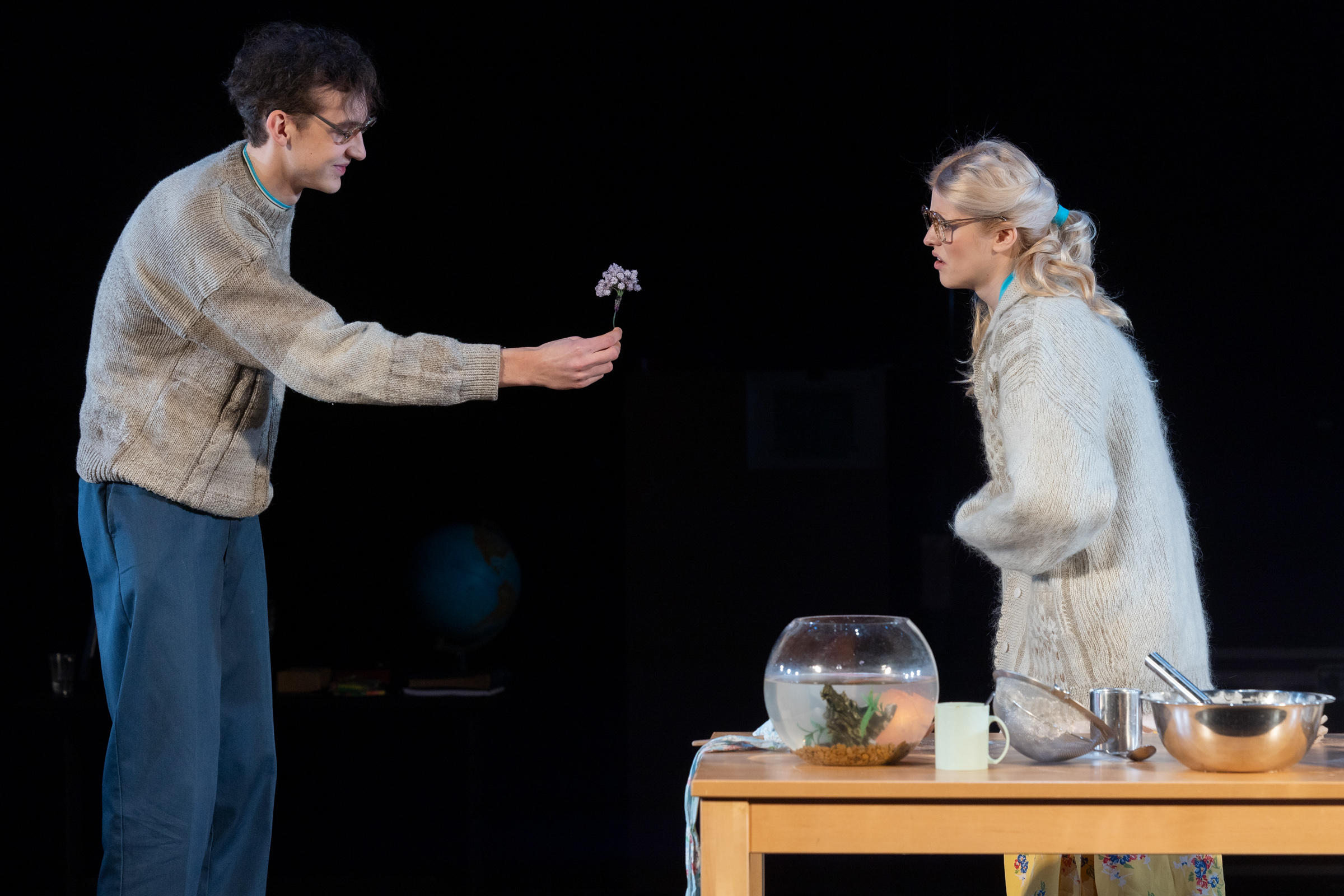 Kenets – Gerds Lapoška, Ernestīne – Agate Krista // Foto – Jānis Deinats